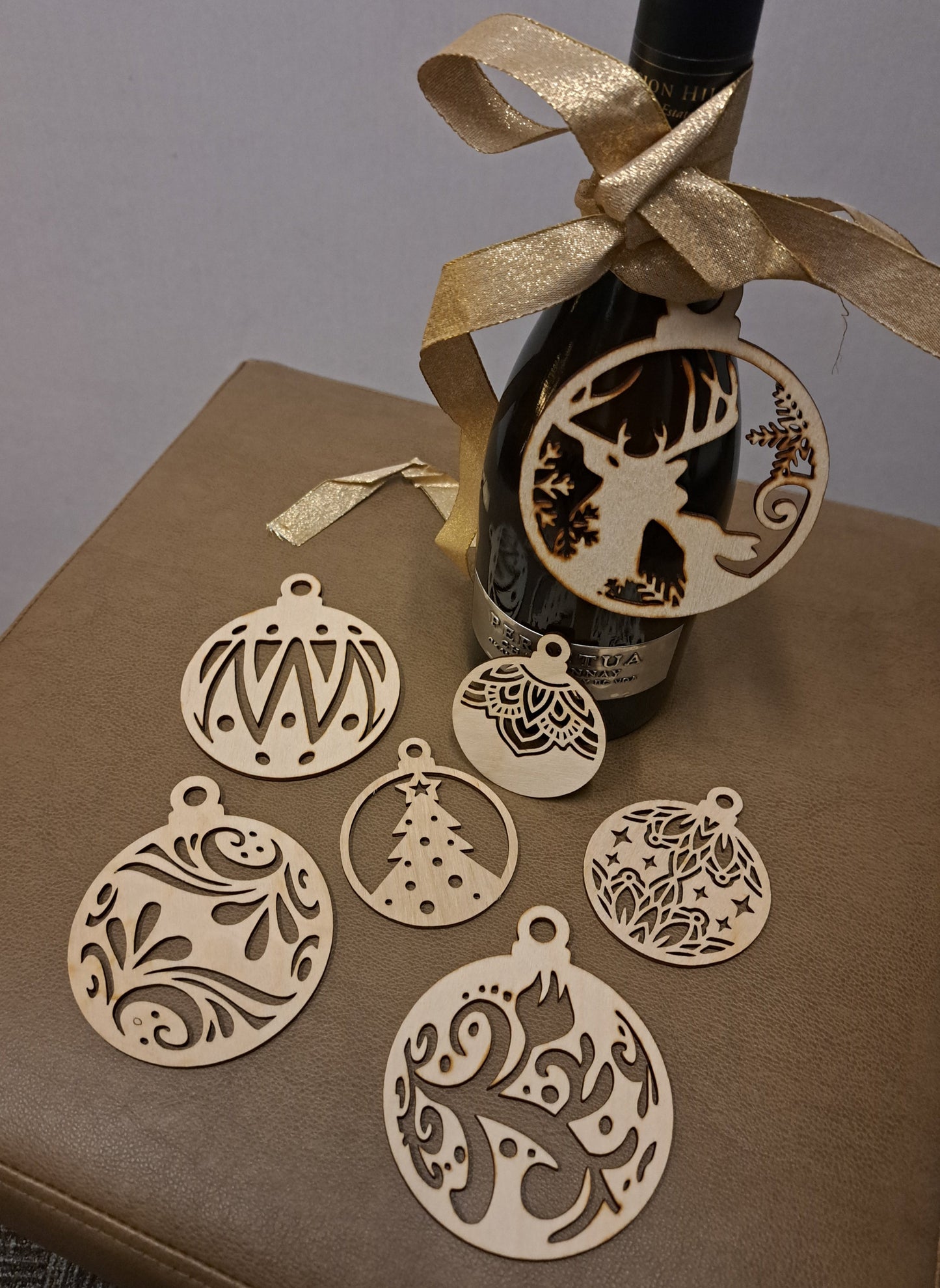 Holiday Ornament, laser cut (set of 7)