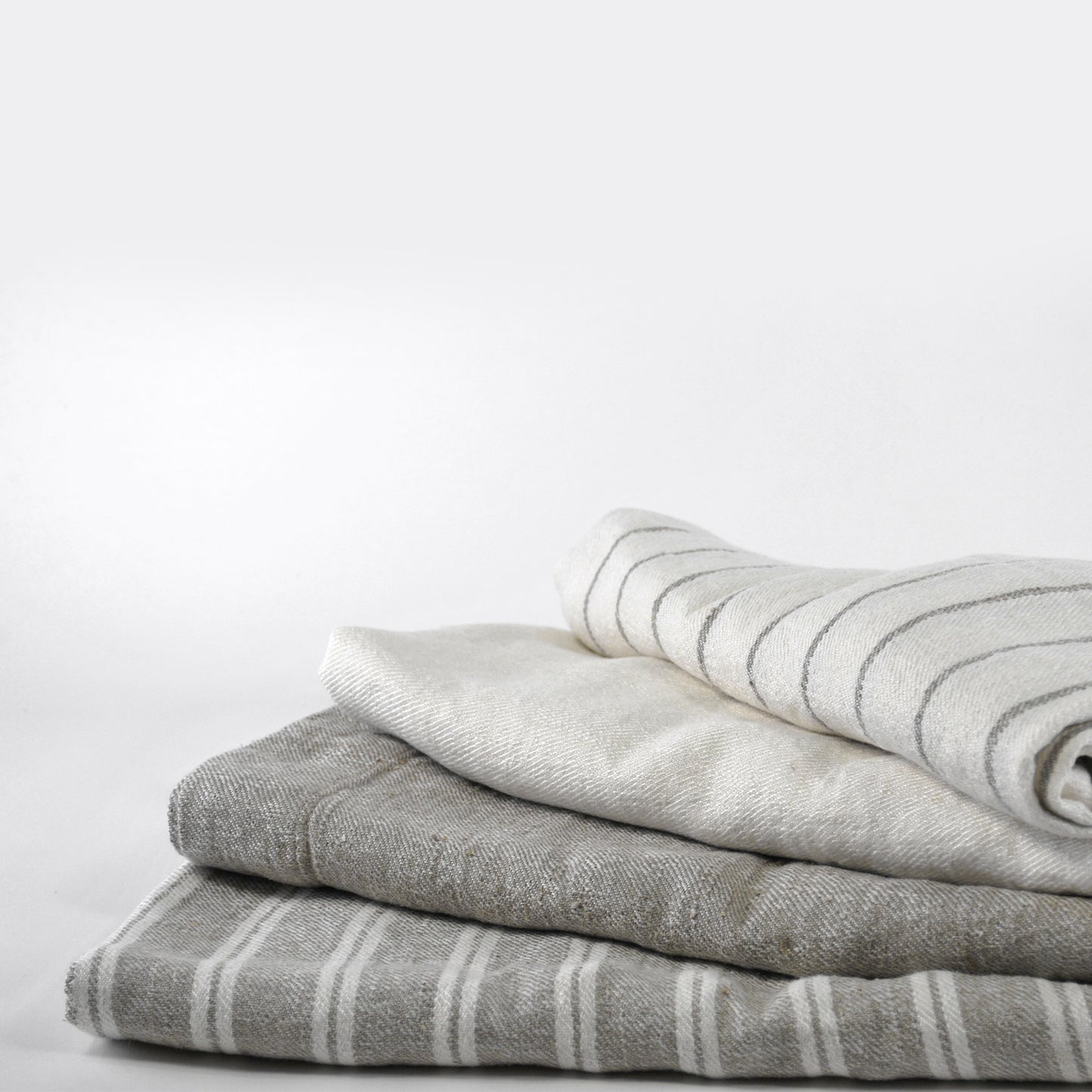 Forte Towel by St. Genève