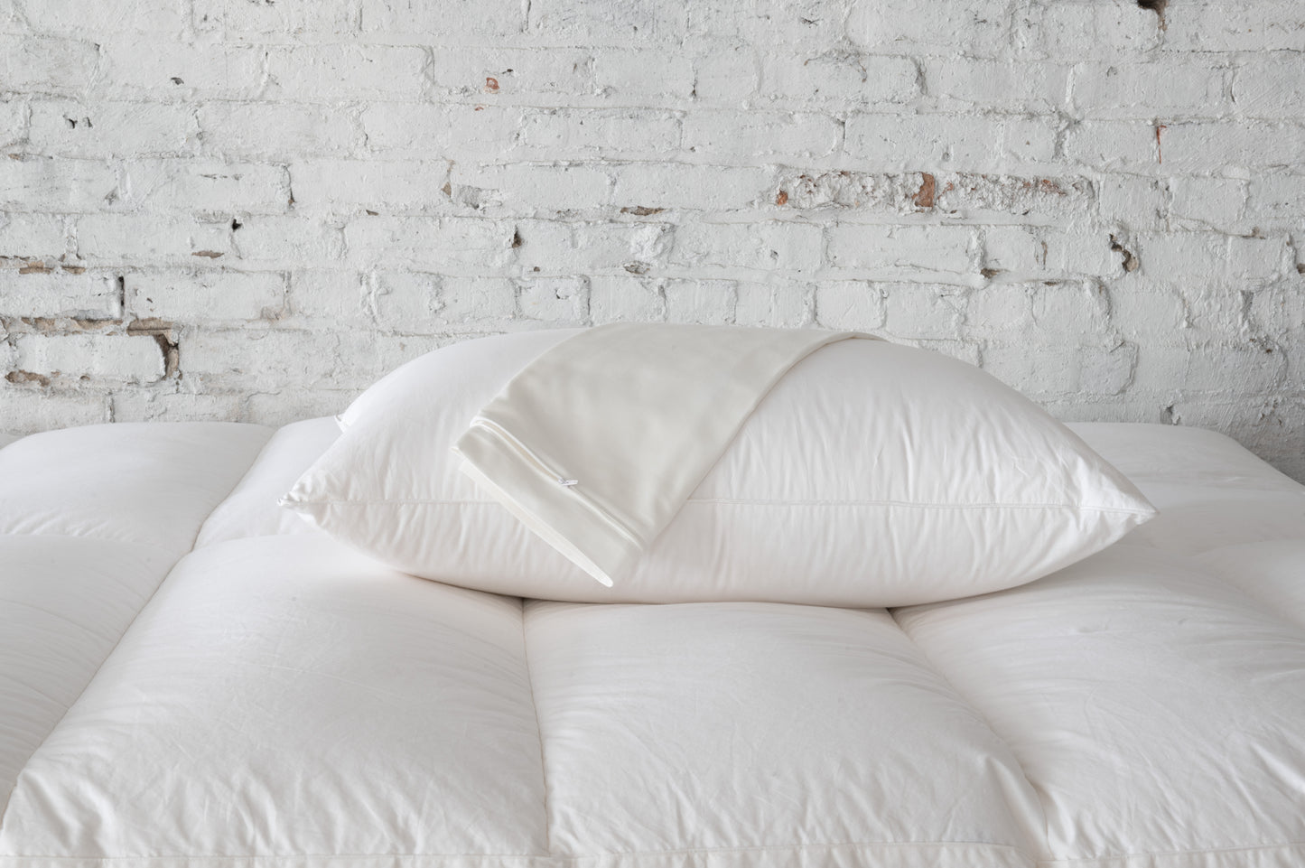 Organic Pillow Protector by St. Genève