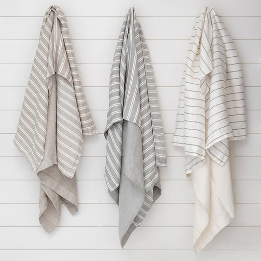 Forte Towel by St. Genève