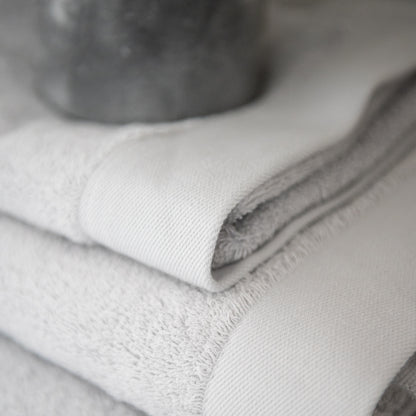Puro Towel by St. Genève