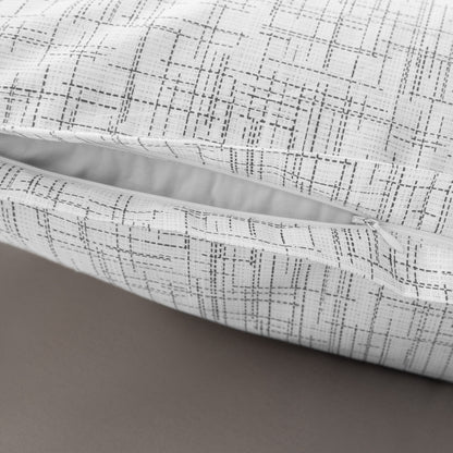 Yale Sham by St. Genève